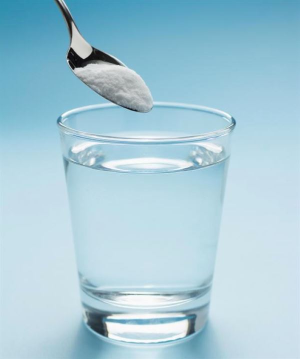 Nước muối là cách trị viêm phế quản tại nhà đơn giản, nhưng hiệu quả