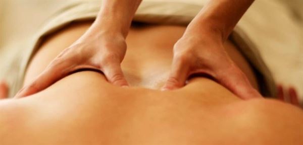 Bấm huyệt – phương pháp điều trị viêm phế quản không dùng thuốc